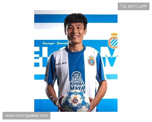 08年中国天才少年官宣加盟法甲新赛季表现备受外界期待的关注度